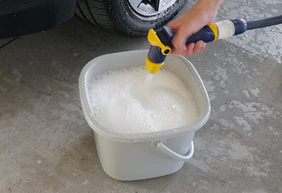 SOFT99 | 日本製 | 洗車鍍膜2合1洗車液 ALAUNEN BACHI BACHI UP! Clean and Coat P2